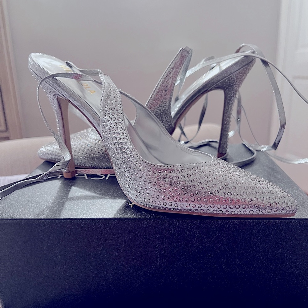 Ivanna Silver pumps.